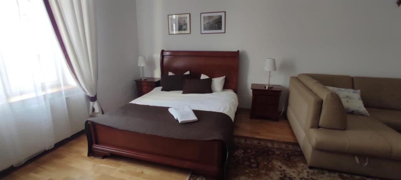Apartment Swietego Tomasza Krasków Εξωτερικό φωτογραφία