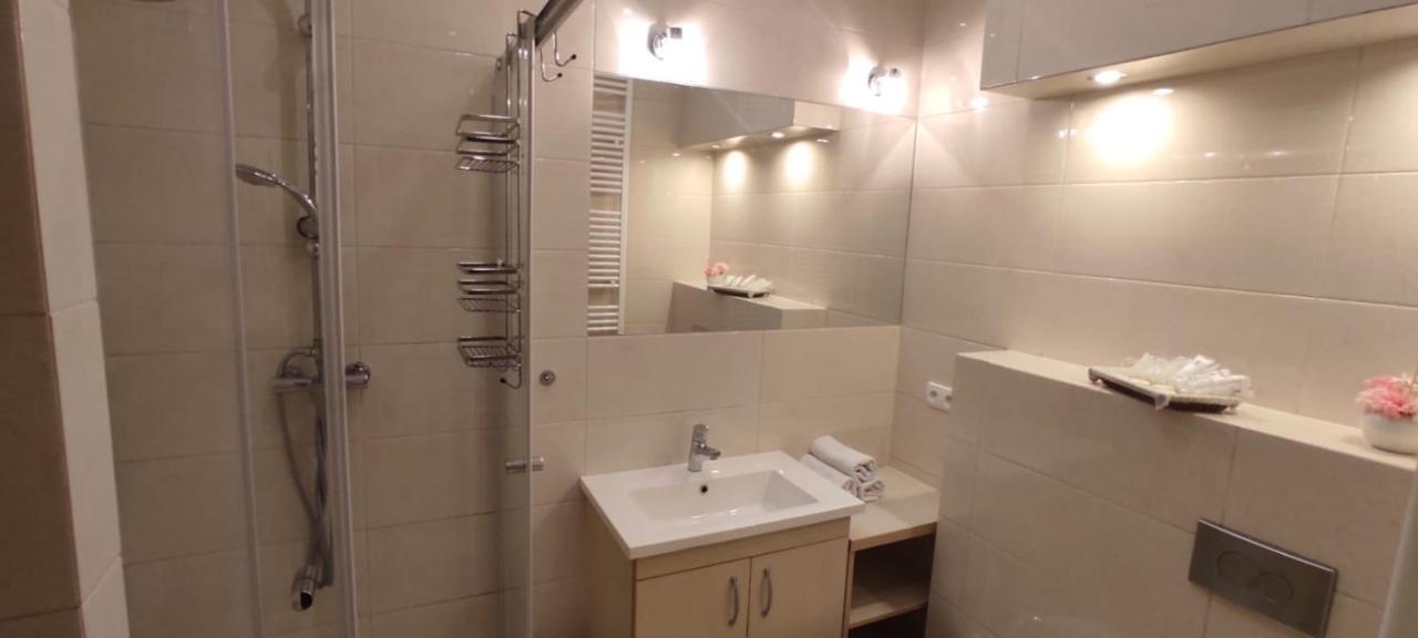 Apartment Swietego Tomasza Krasków Εξωτερικό φωτογραφία