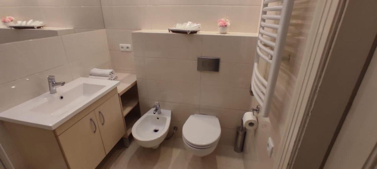 Apartment Swietego Tomasza Krasków Εξωτερικό φωτογραφία