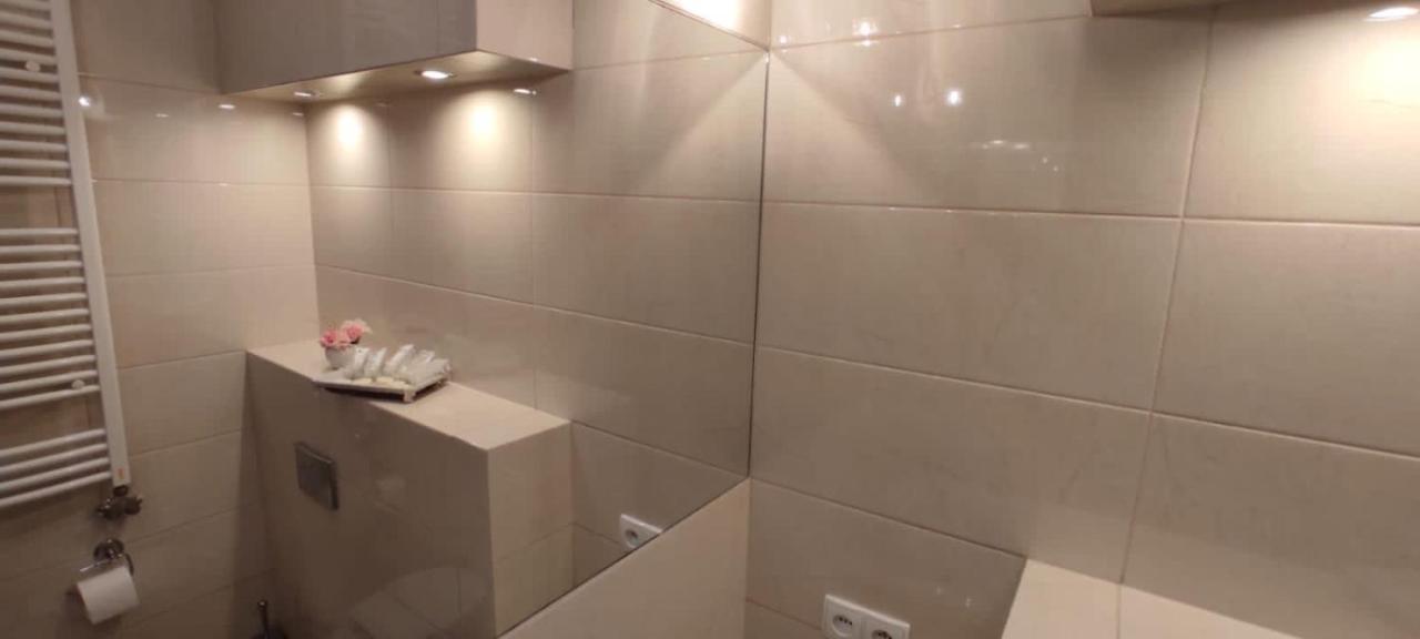 Apartment Swietego Tomasza Krasków Εξωτερικό φωτογραφία