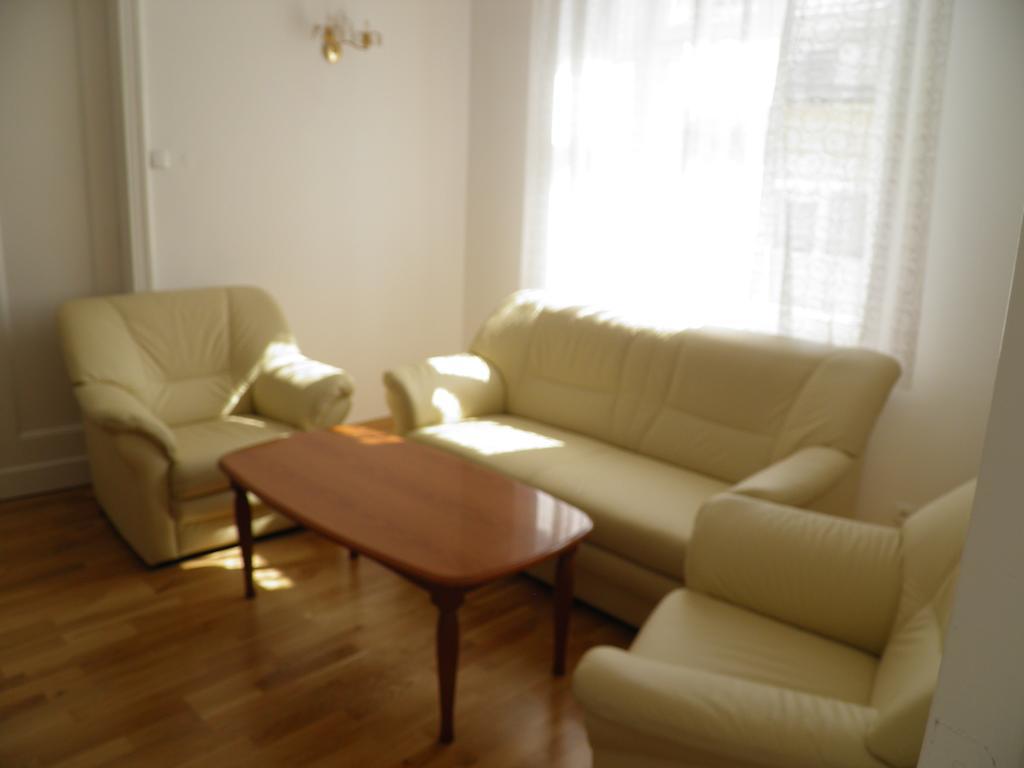Apartment Swietego Tomasza Krasków Εξωτερικό φωτογραφία